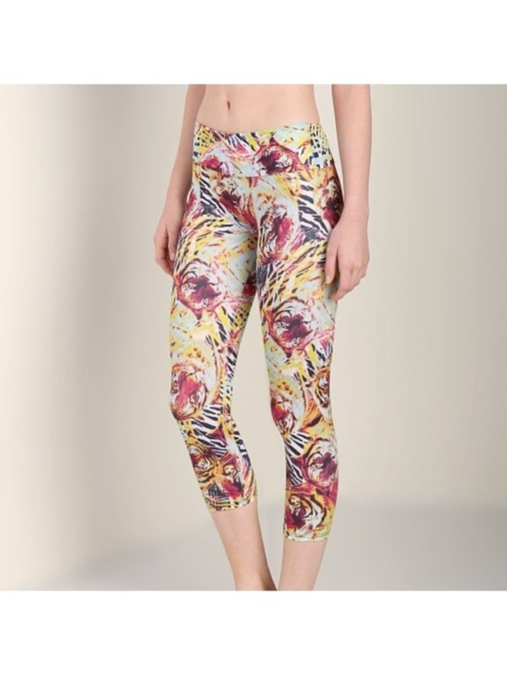 Onzie Tiger Print Running Yoga Workout Capri Length Leggings Size Sm/Medium